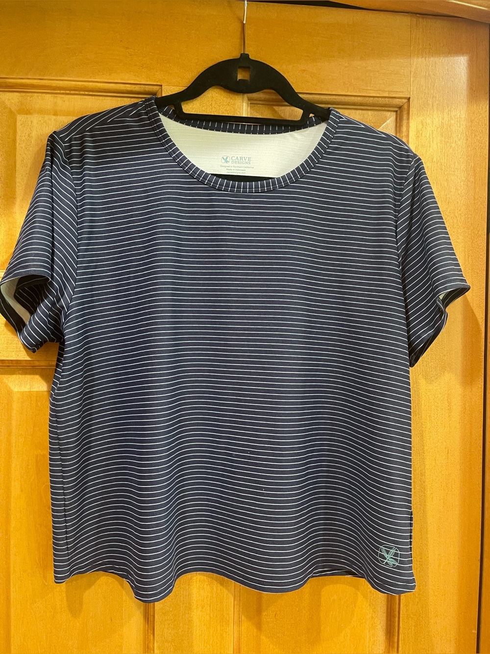 Carve Designs Swim Shirt Short Sleeve Rash Guard Coverup Cropped Boxy UPF L